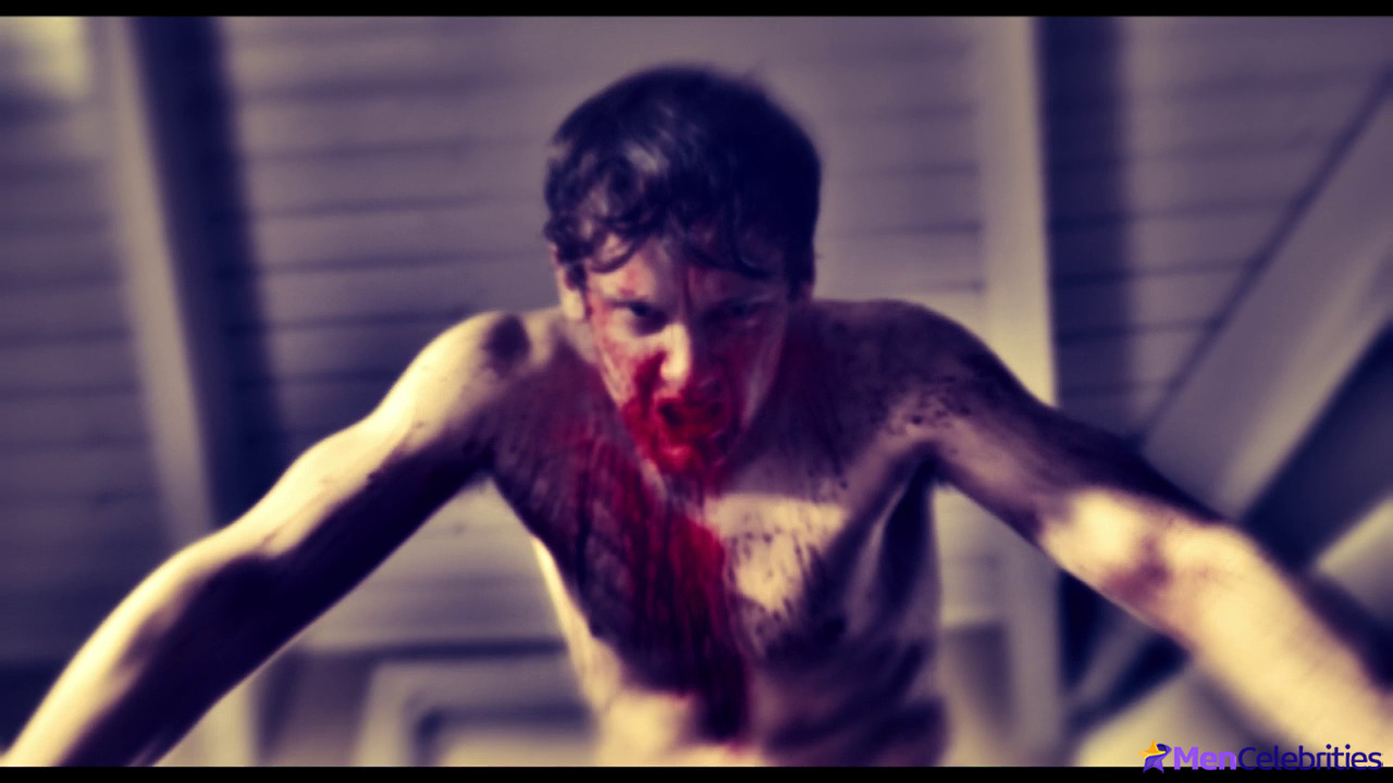 Hunter Doohan nude movie scenes