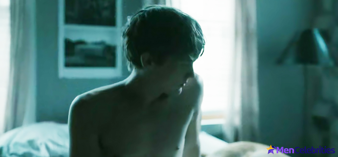 Hunter Doohan nude movie scenes