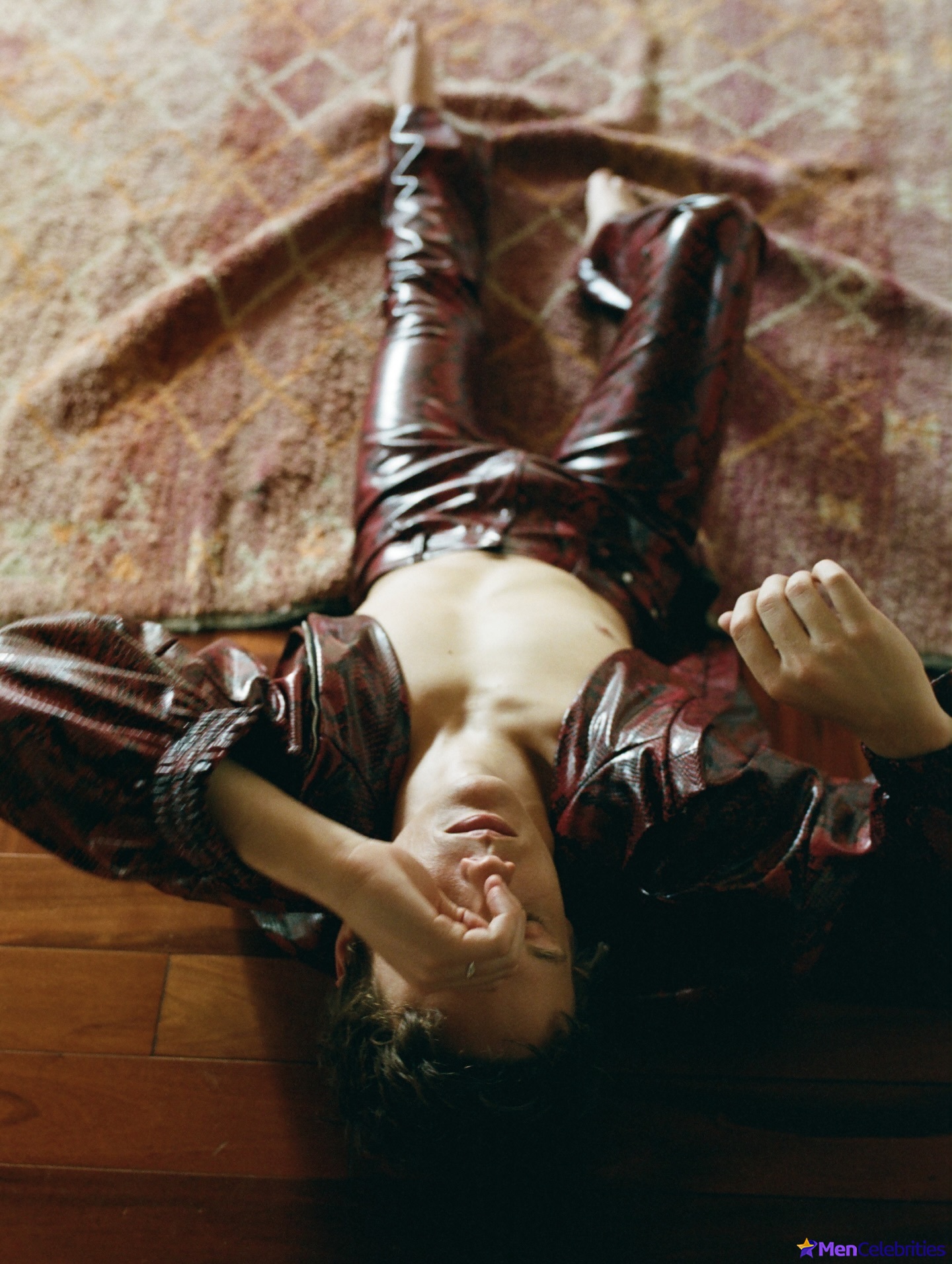 Hunter Doohan shirtless and bulge pics