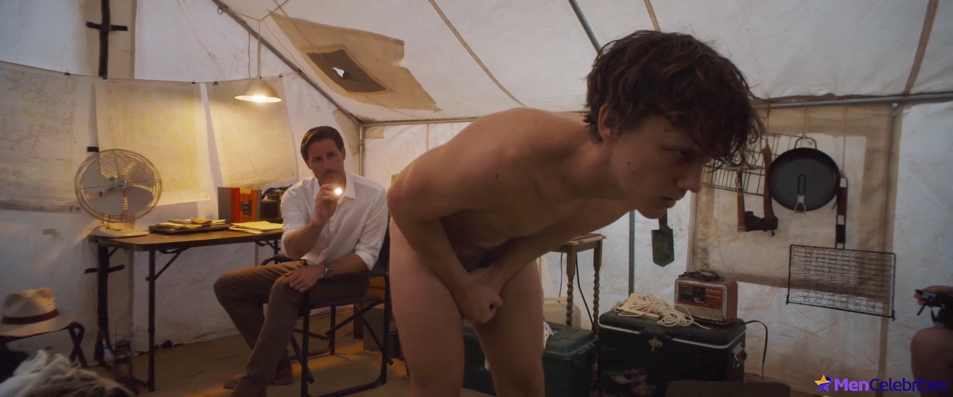 Hunter Doohan frontal nude