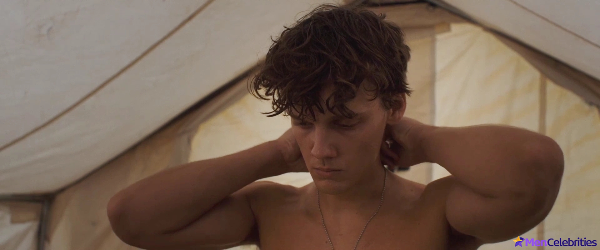 Hunter Doohan nude movie scenes