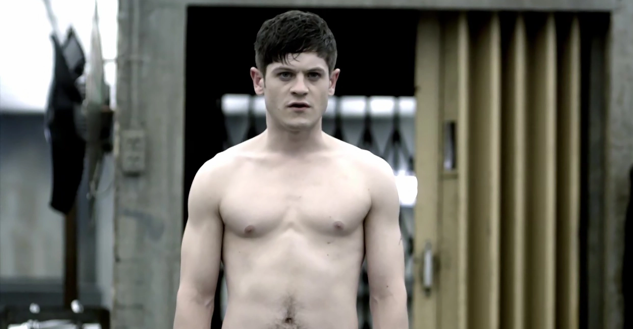 Iwan Rheon Nude Uncensored Pics & NSFW Videos Collection