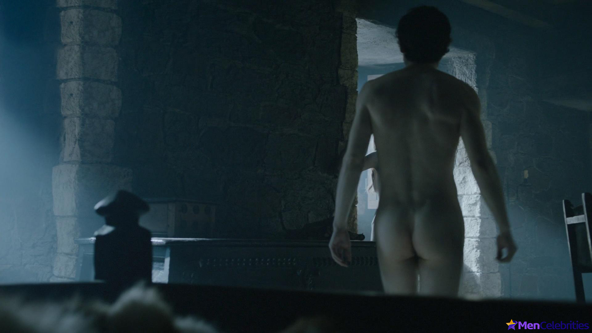 Iwan Rheon nude movie scenes