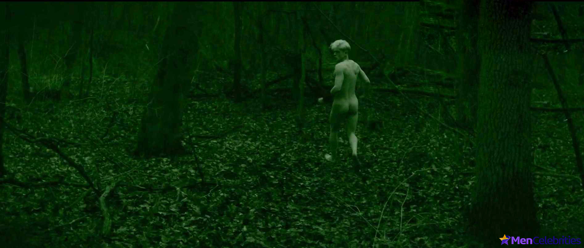 Iwan Rheon nude movie scenes