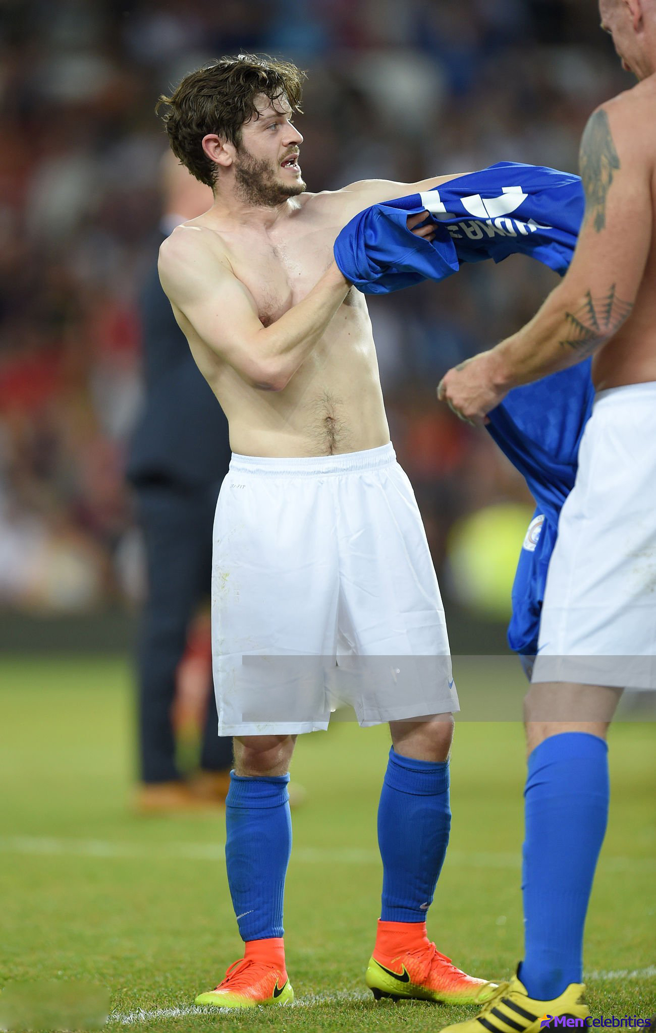 Iwan Rheon shirtless