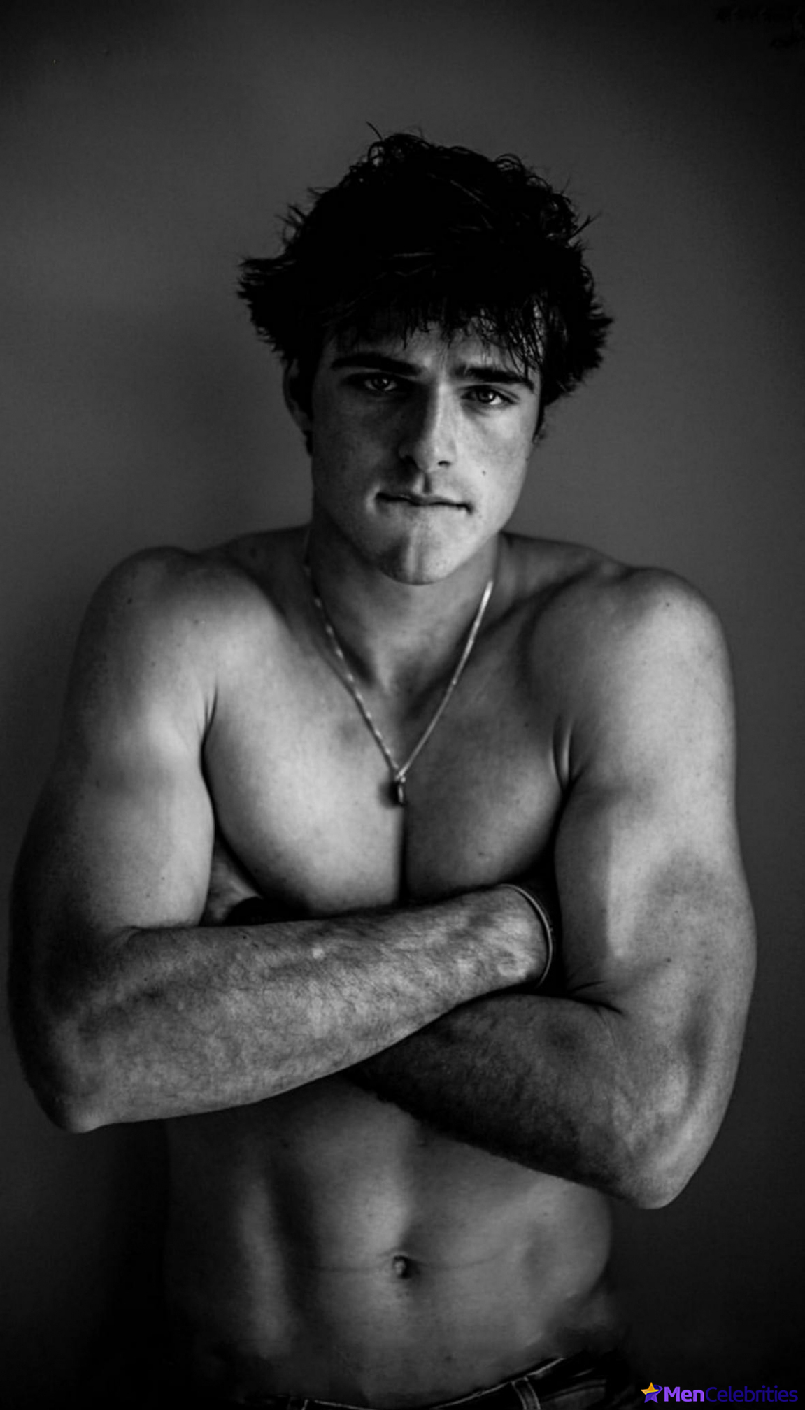 Jacob Elordi jerk off