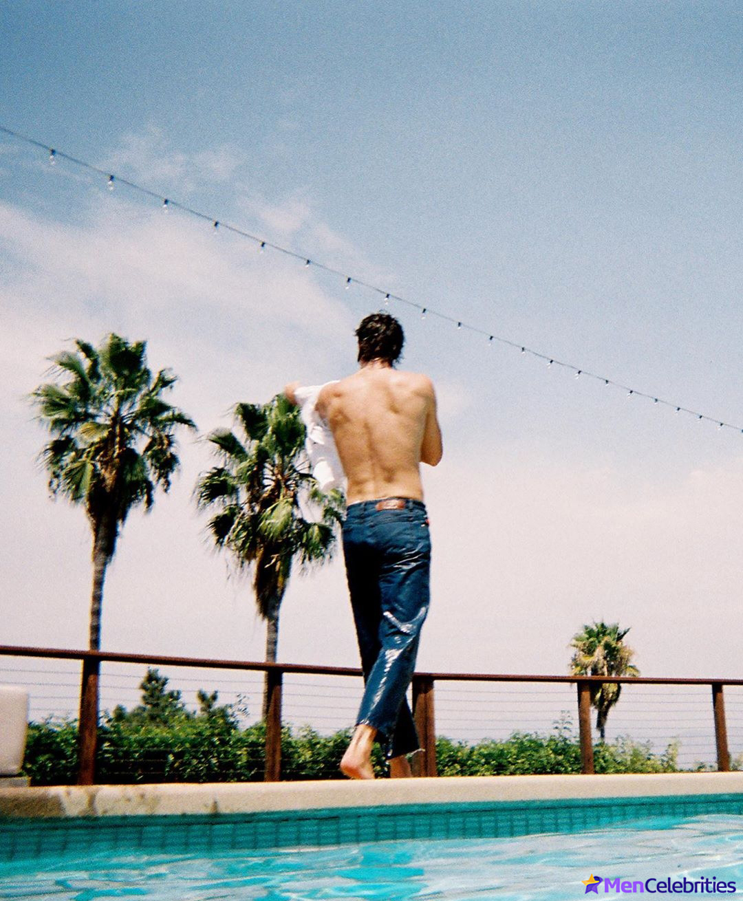 Jacob Elordi shirtless