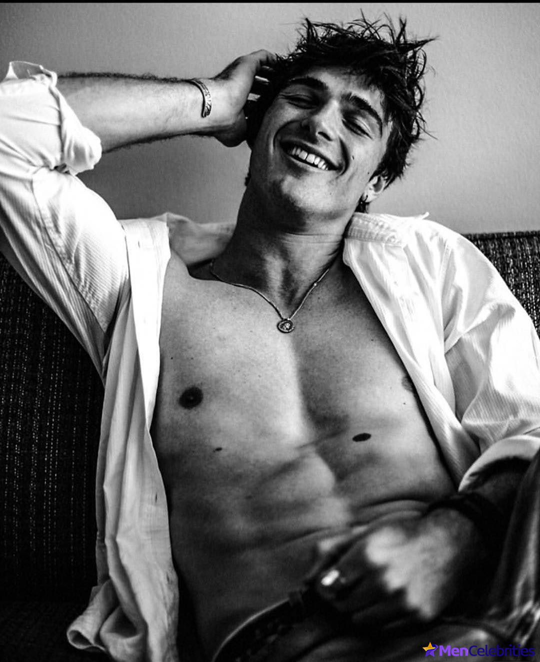 Jacob Elordi dick shots