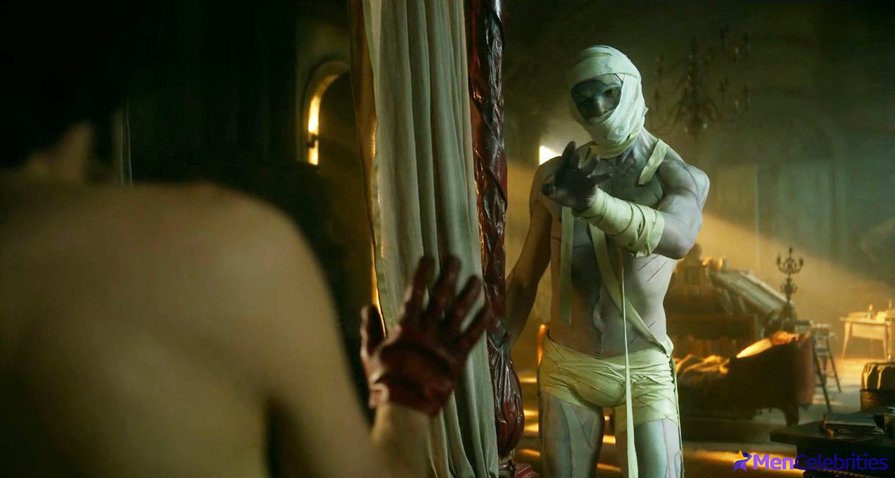 Jacob Elordi sexy in Frankenstein