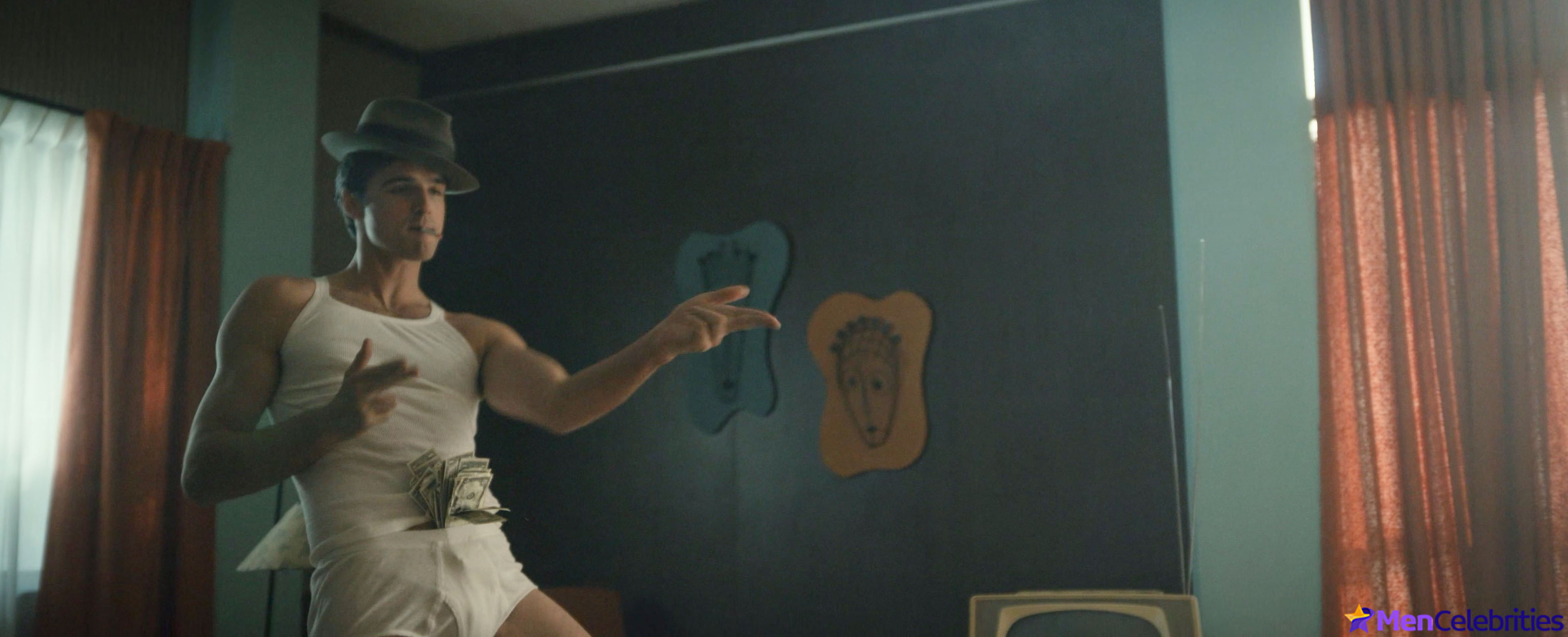 Jacob Elordi nude in On Swift Horses