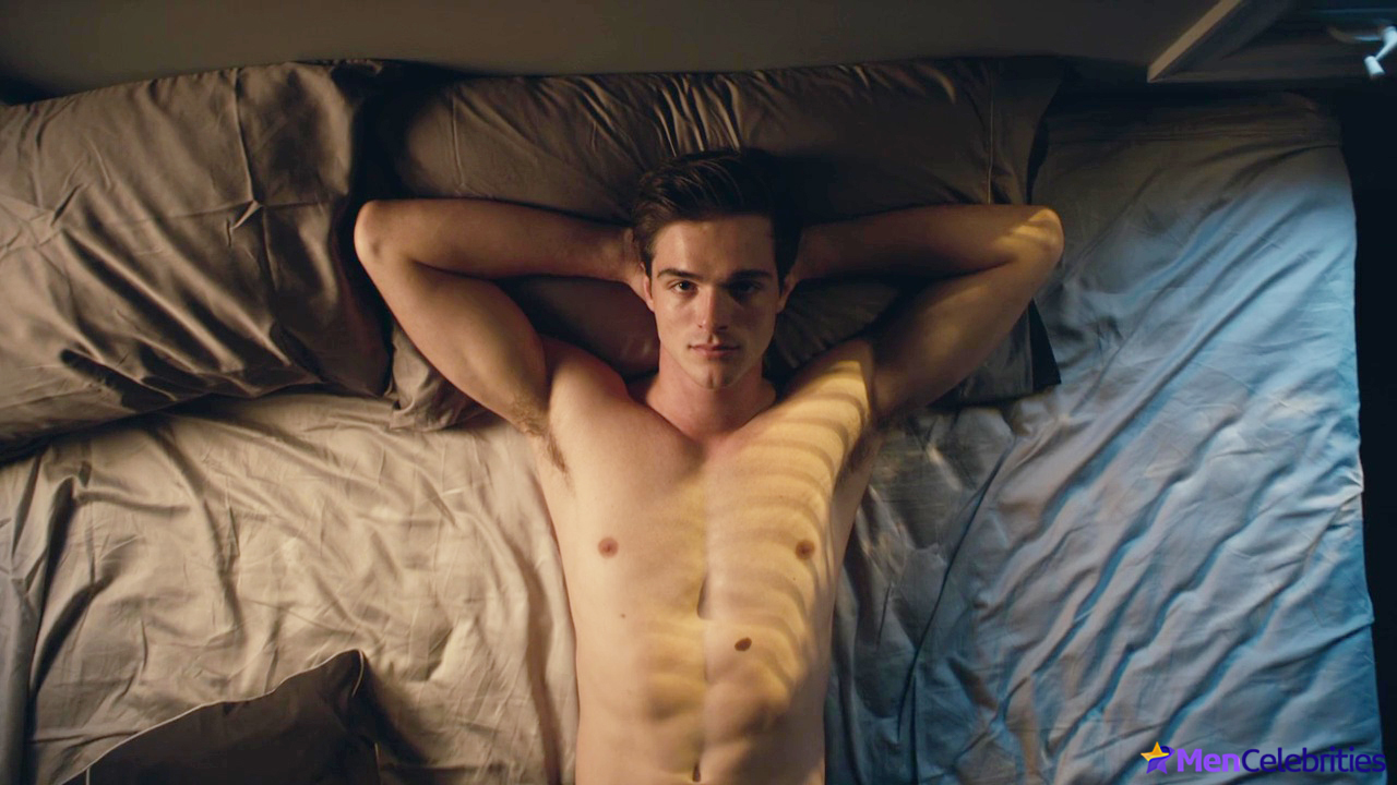 Jacob Elordi sexy video