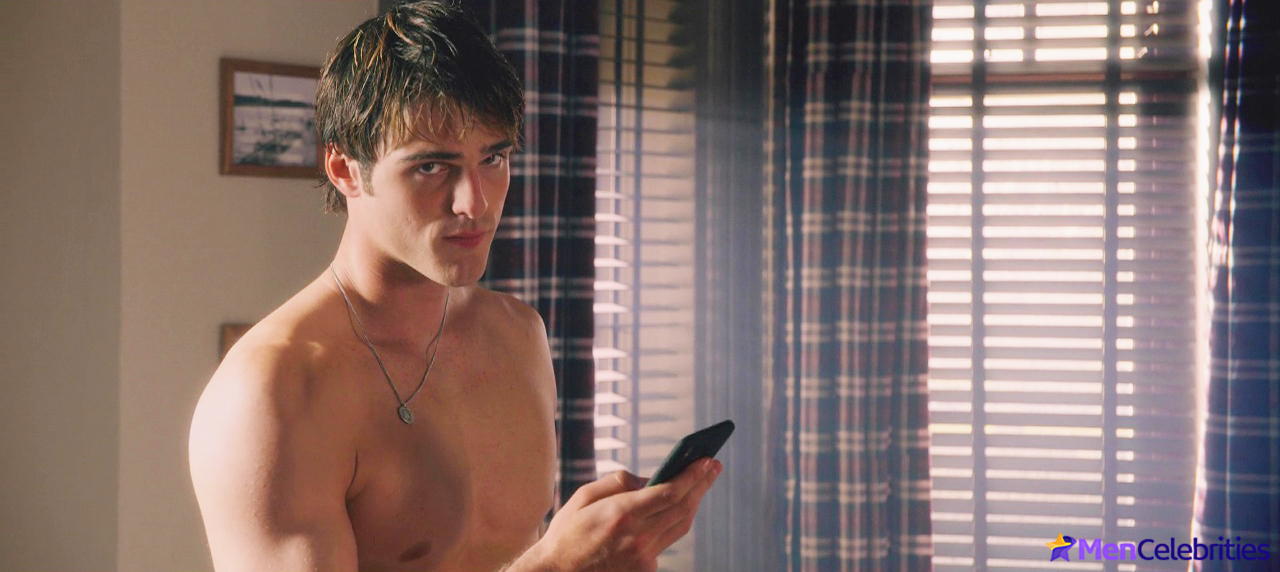 Jacob Elordi jerk off