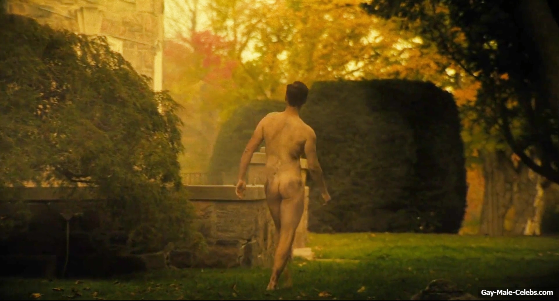 Jesse LaVercombe Frontal Nude in Honey Bunch