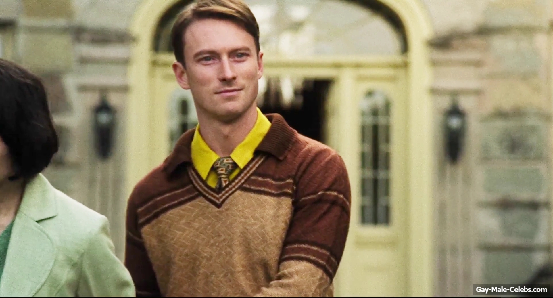 Jesse LaVercombe Frontal Nude in Honey Bunch