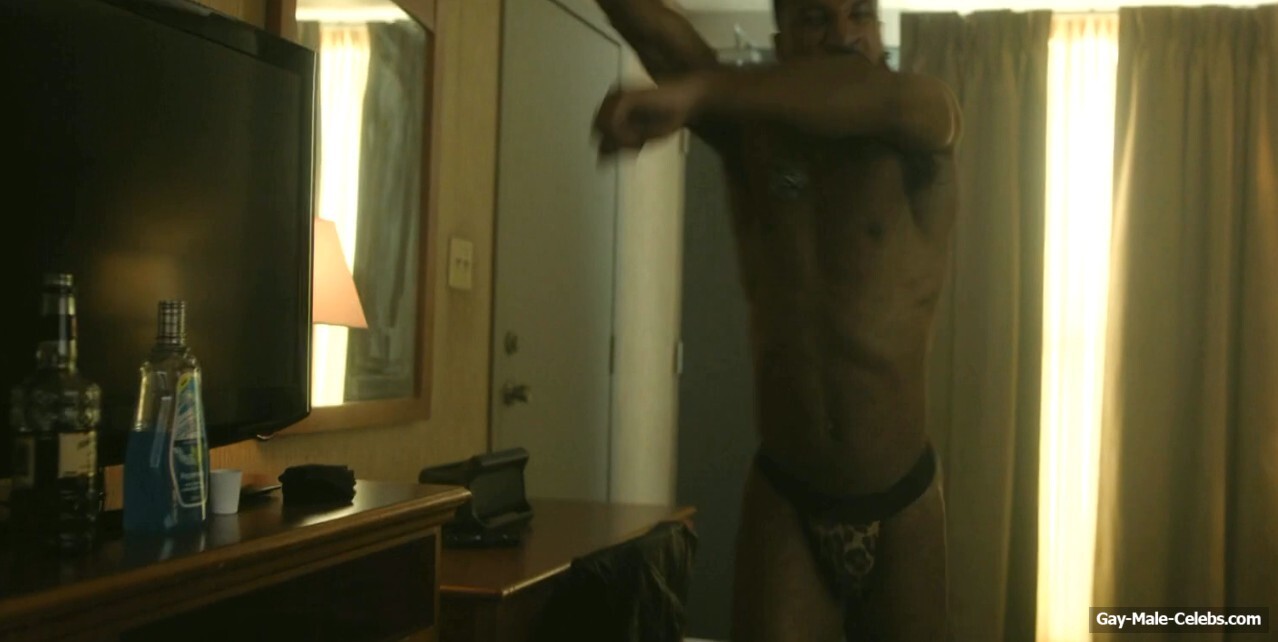 Johnny Ray Gill In Cross