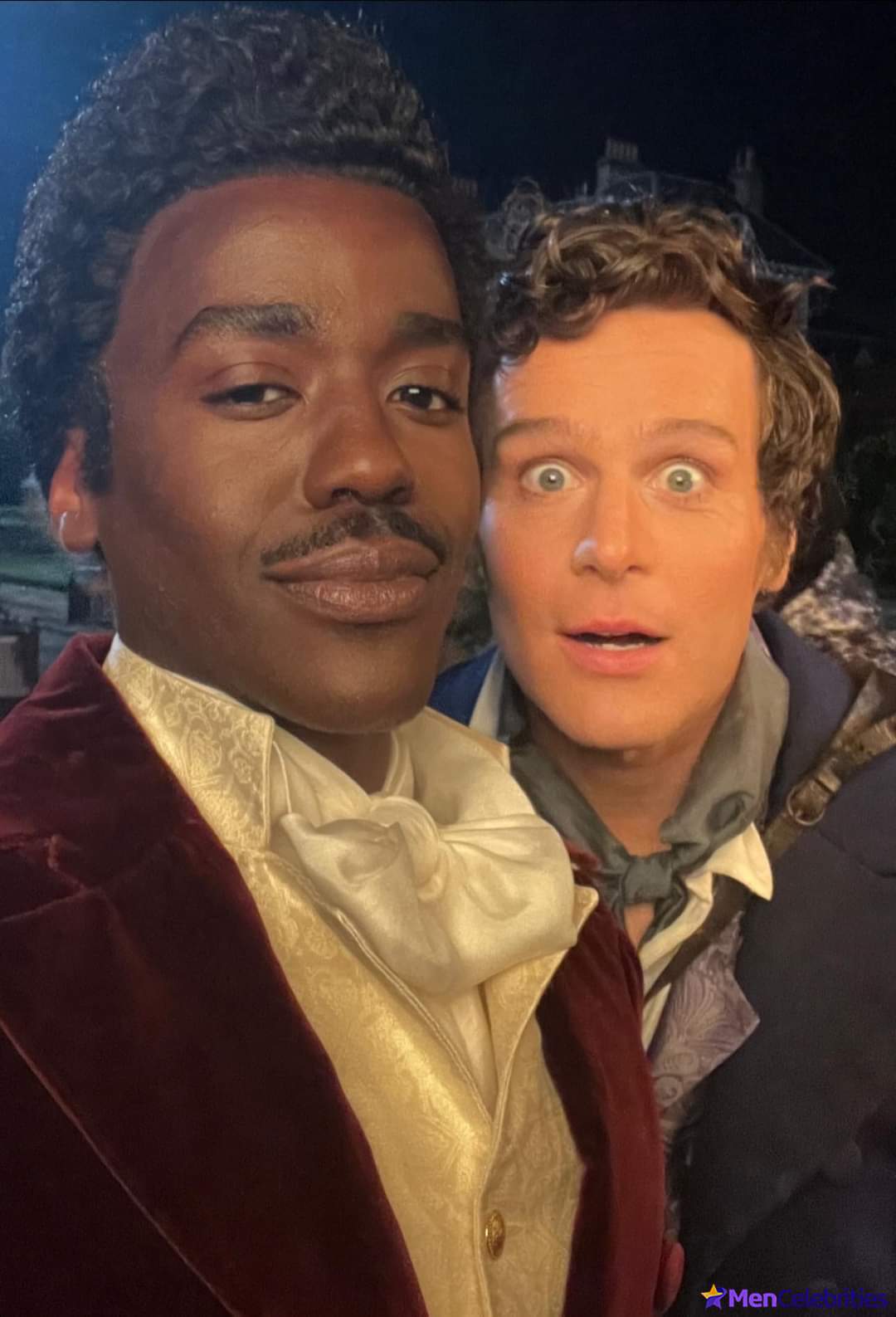 Jonathan Groff shirtless and sexy pics