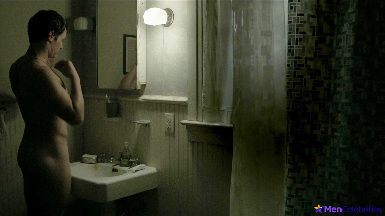 Jonathan Groff nude and sex scenes