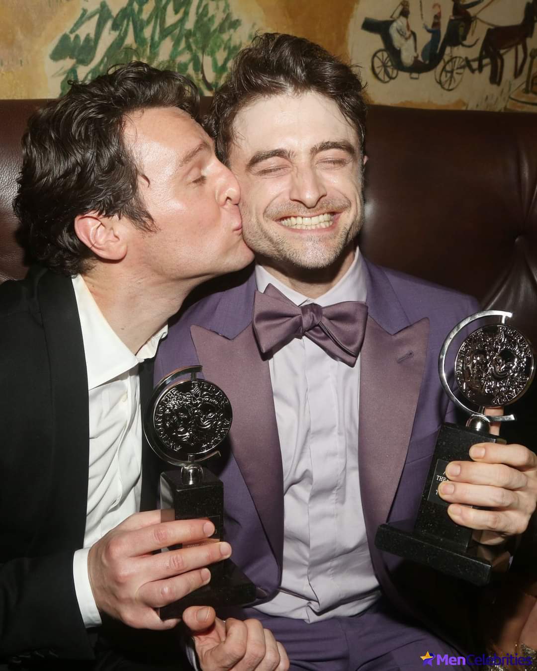 Jonathan Groff shirtless and sexy pics