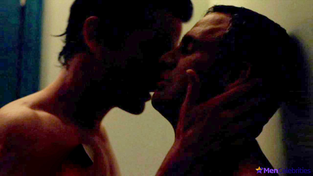 Jonathan Groff nude and sex scenes