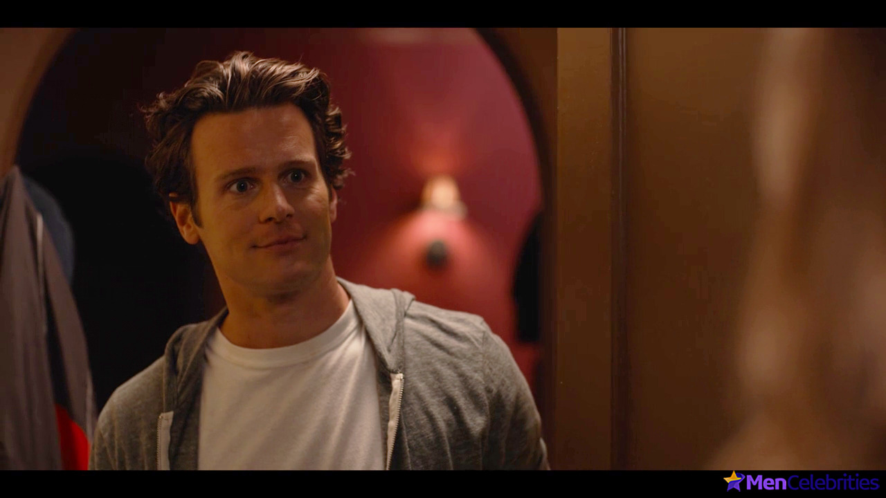 Jonathan Groff nude and sex scenes