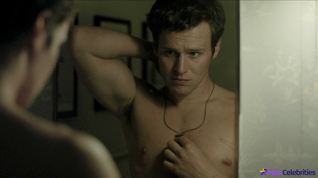 Jonathan Groff nude and sex scenes