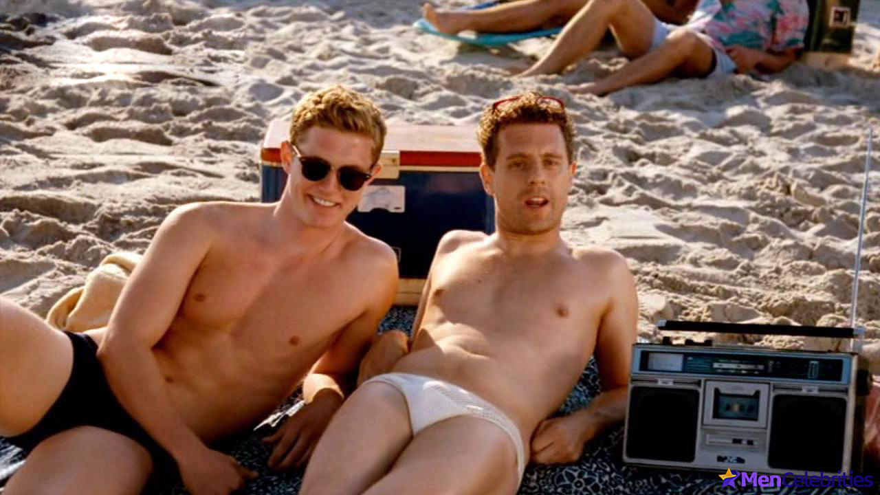 Jonathan Groff nude and sex scenes