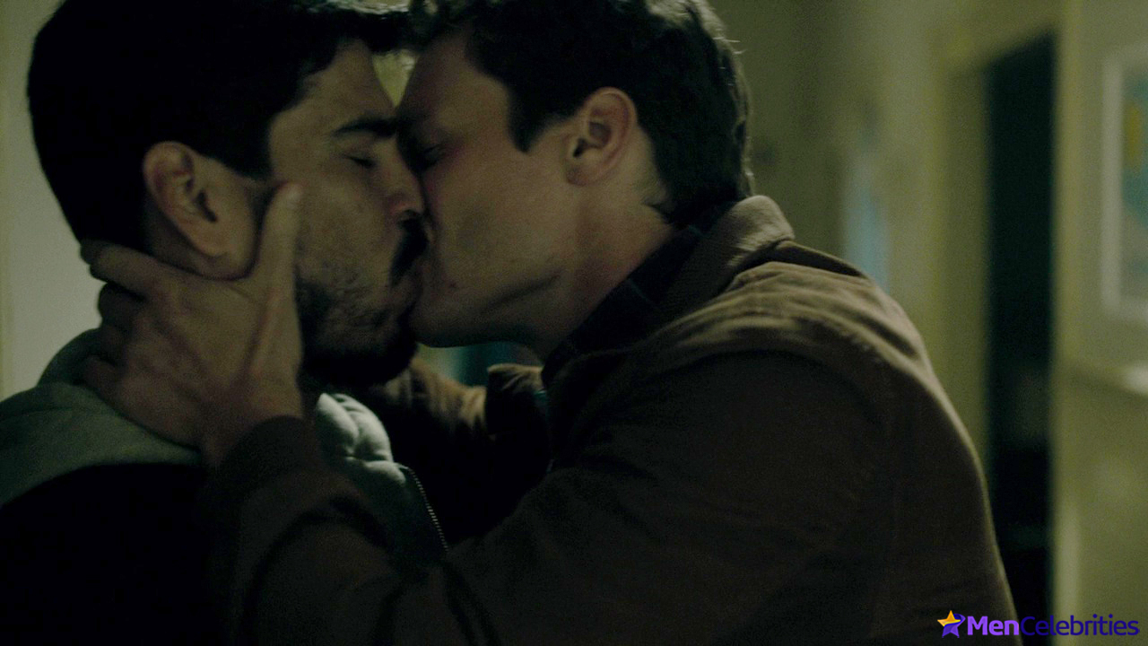 Jonathan Groff nude and sex scenes