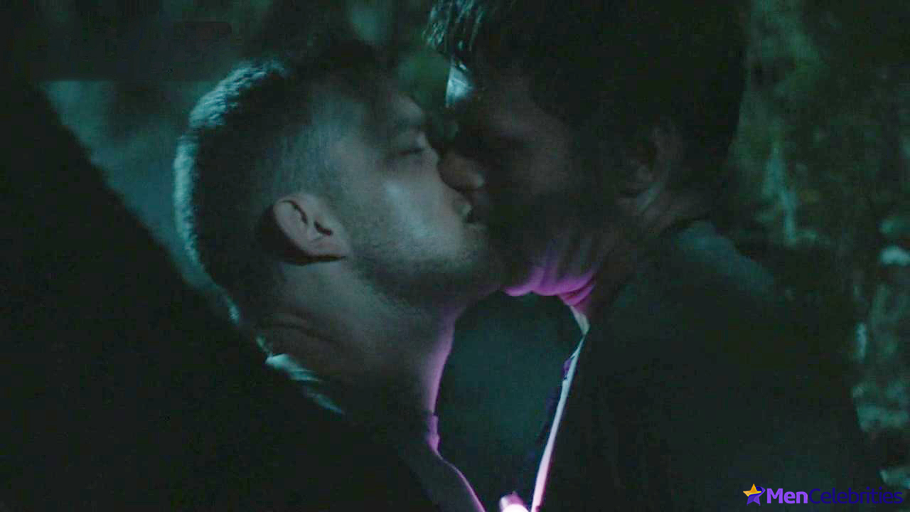 Jonathan Groff nude and sex scenes