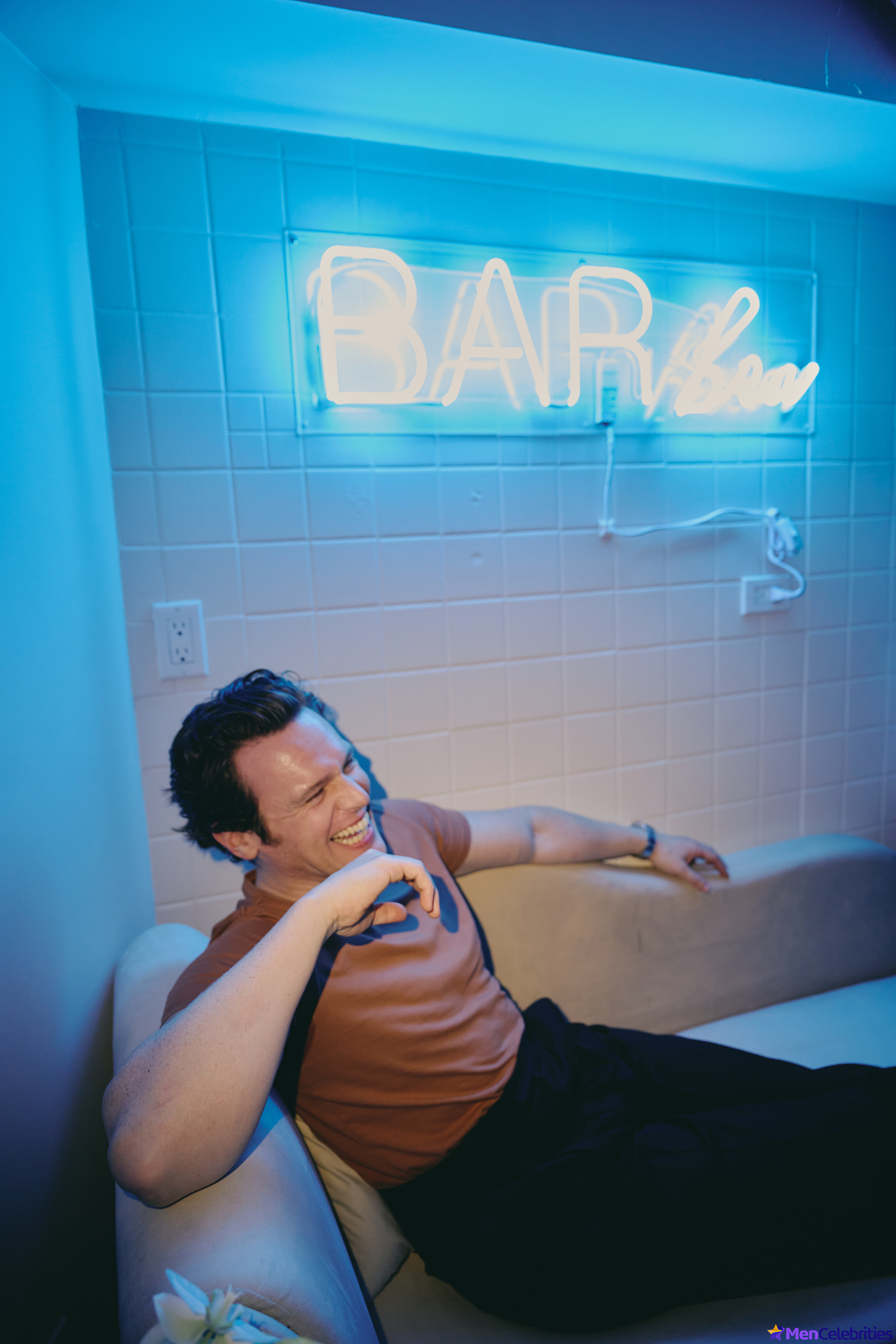 Jonathan Groff shirtless and sexy pics