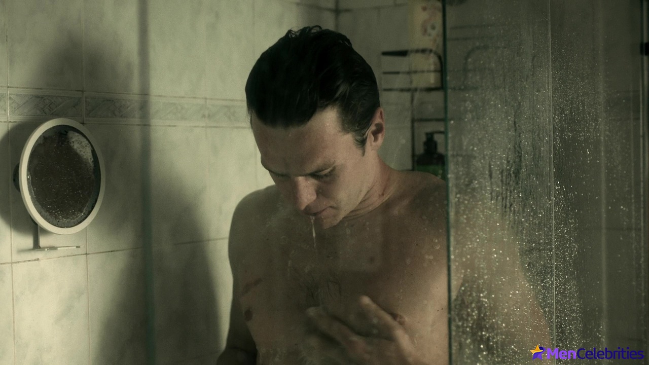 Jonathan Groff nude and sex scenes