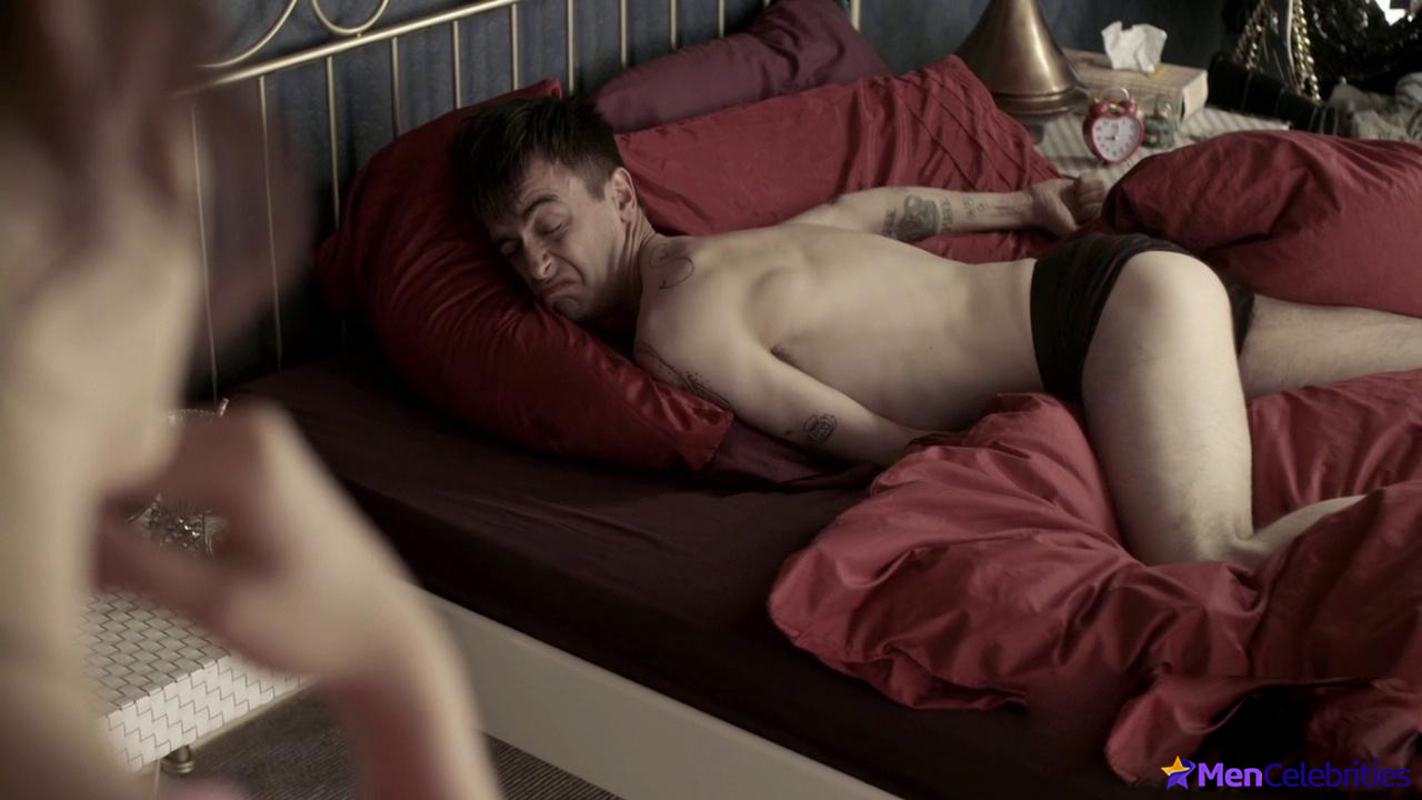 Joseph Gilgun nude and sex scenes