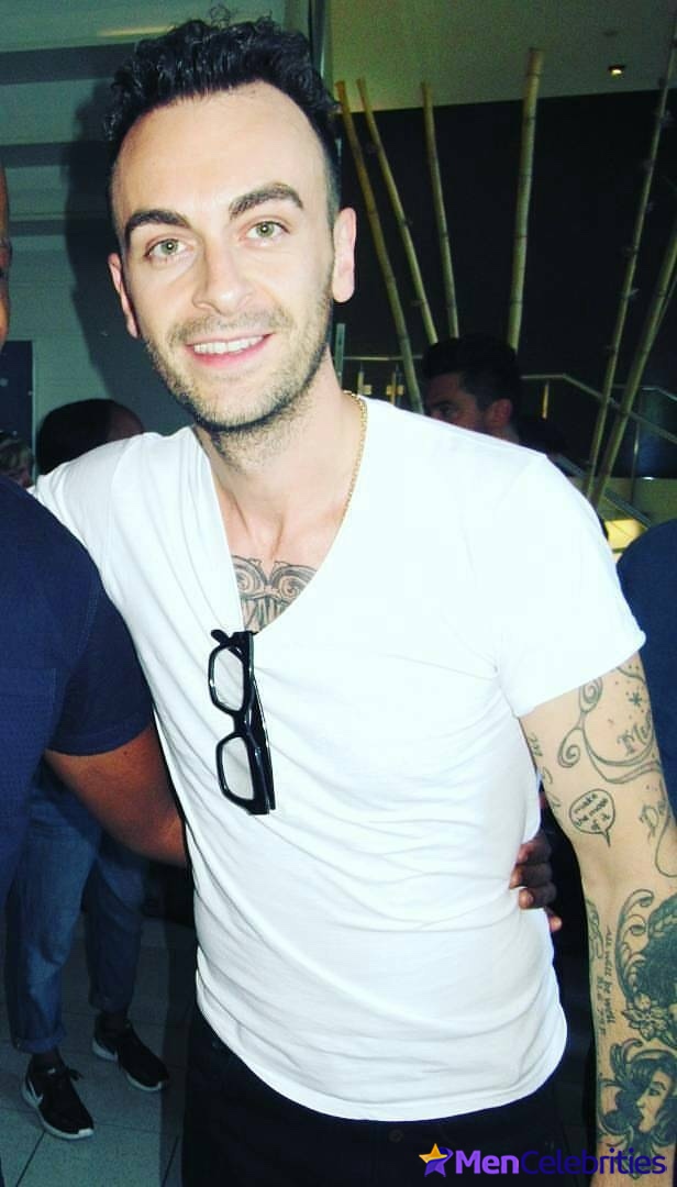 Joseph Gilgun naked and sexy photos