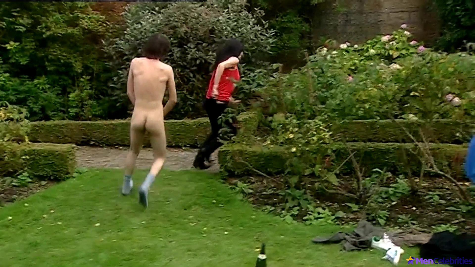 Joseph Gilgun nude and sex scenes