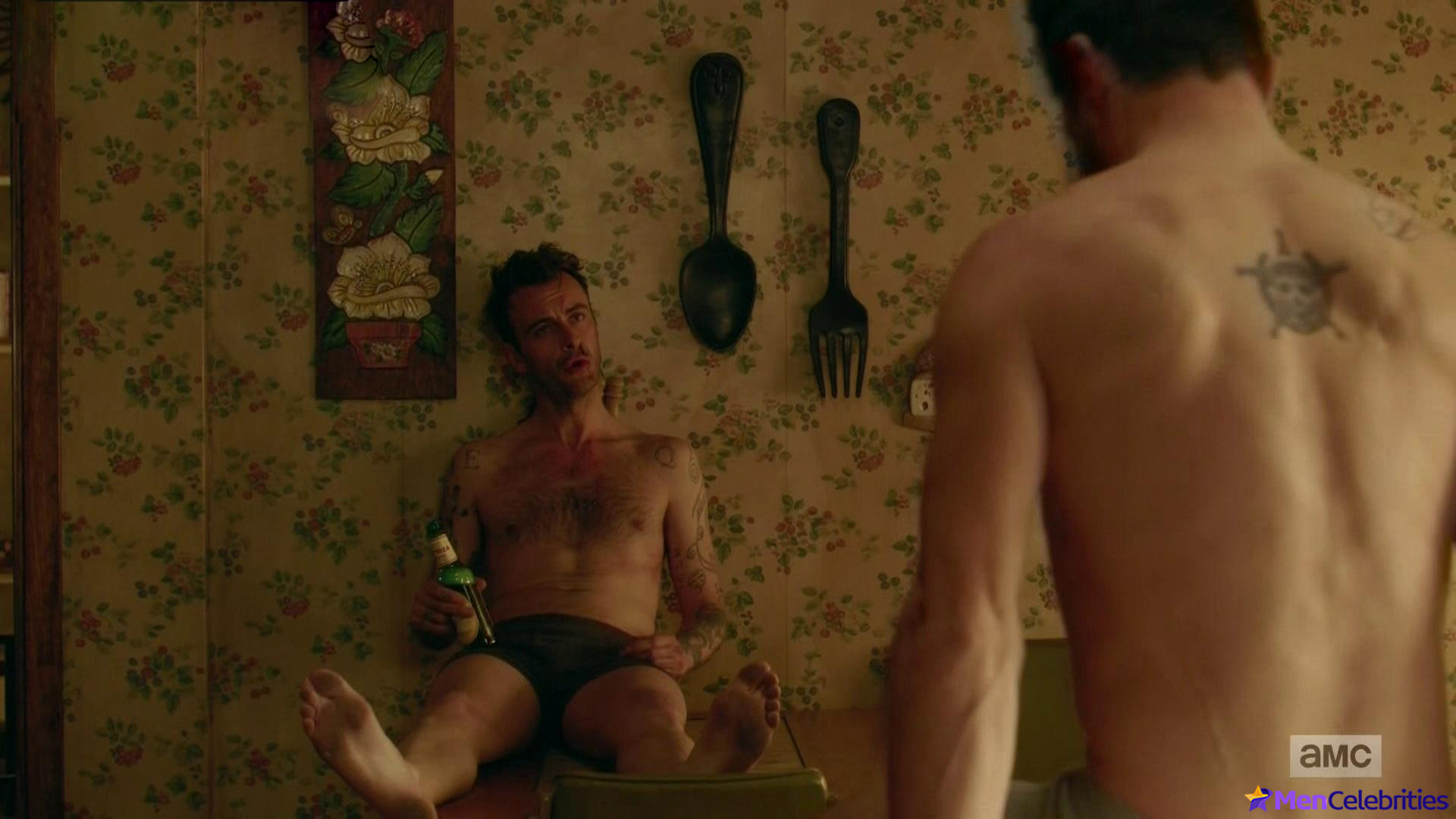 Joseph Gilgun nude and sex scenes