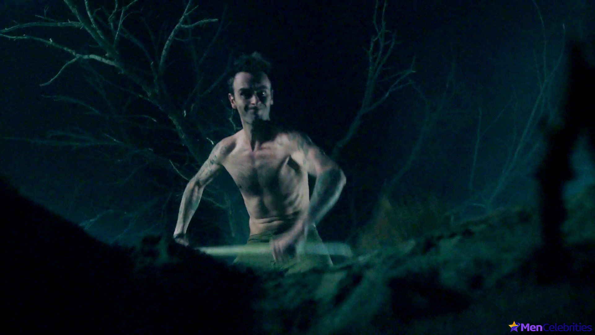 Joseph Gilgun nude and sex scenes