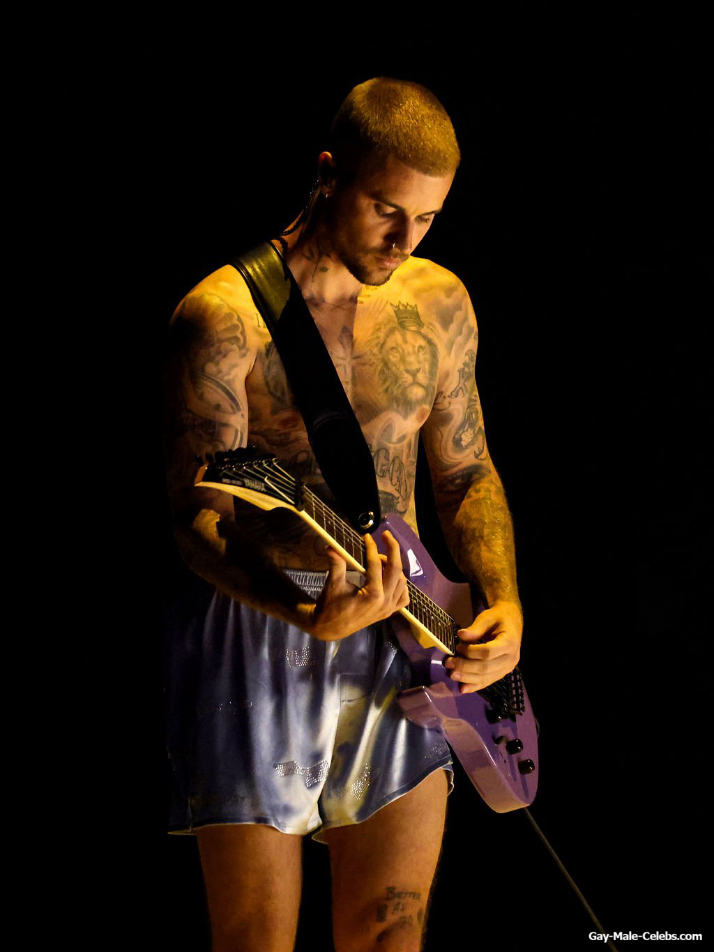 Justin Bieber Shirtless And Boxers During Grammy