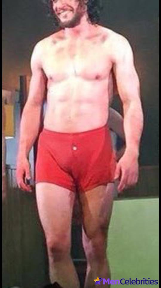 Kit Harington penis oops