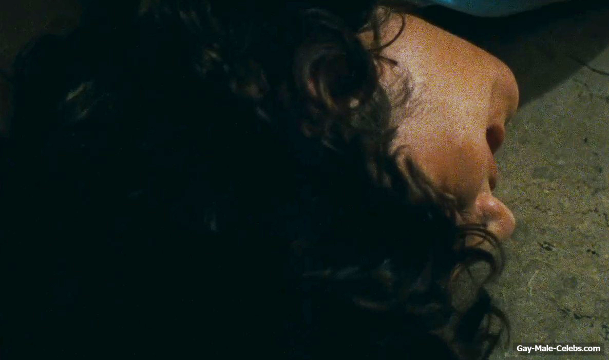 Louis Garrel Jerk Off And Uncensored Pee Scenes in Ma Mere