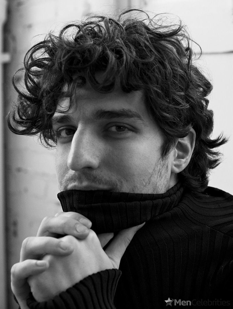 Louis Garrel sexy pics