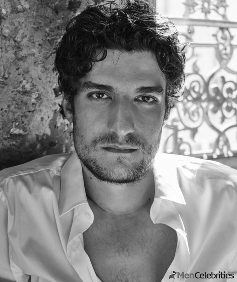 Louis Garrel sexy pics