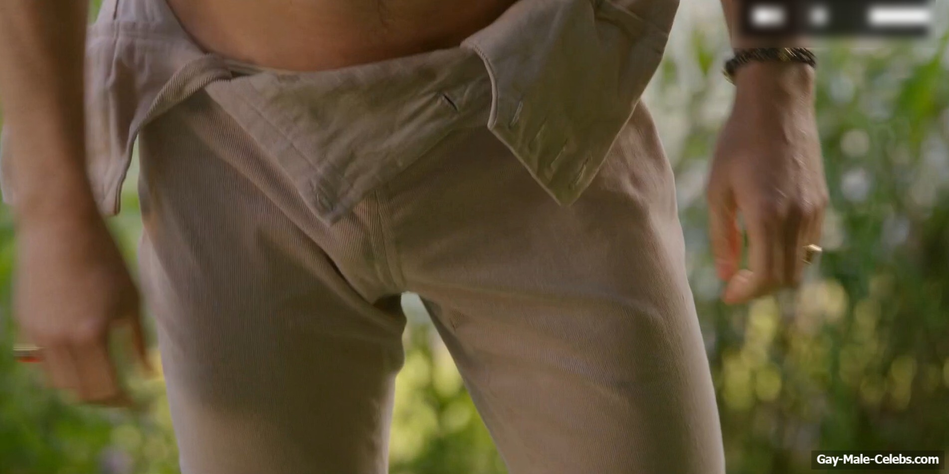 Luke Thompson Nude Scenes in Bridgerton