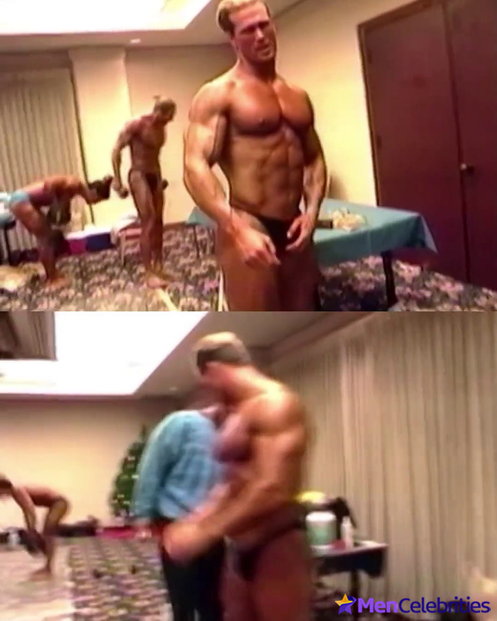 Mike OHearn nude and underwear pics