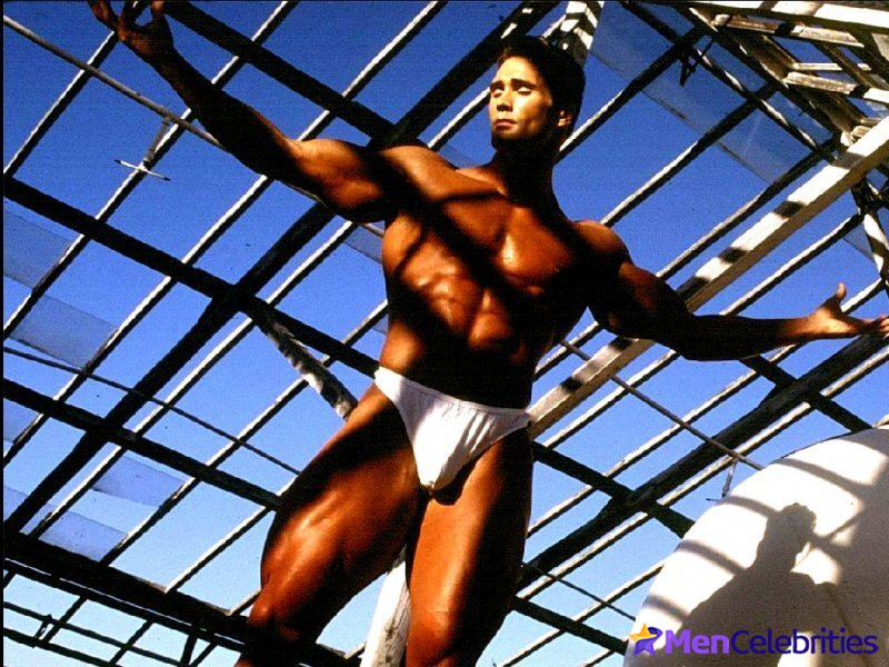 Mike OHearn nude and underwear pics