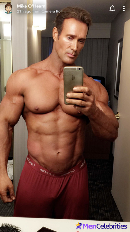 Mike OHearn nude and underwear pics