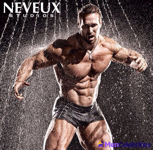 Mike OHearn nude and underwear pics