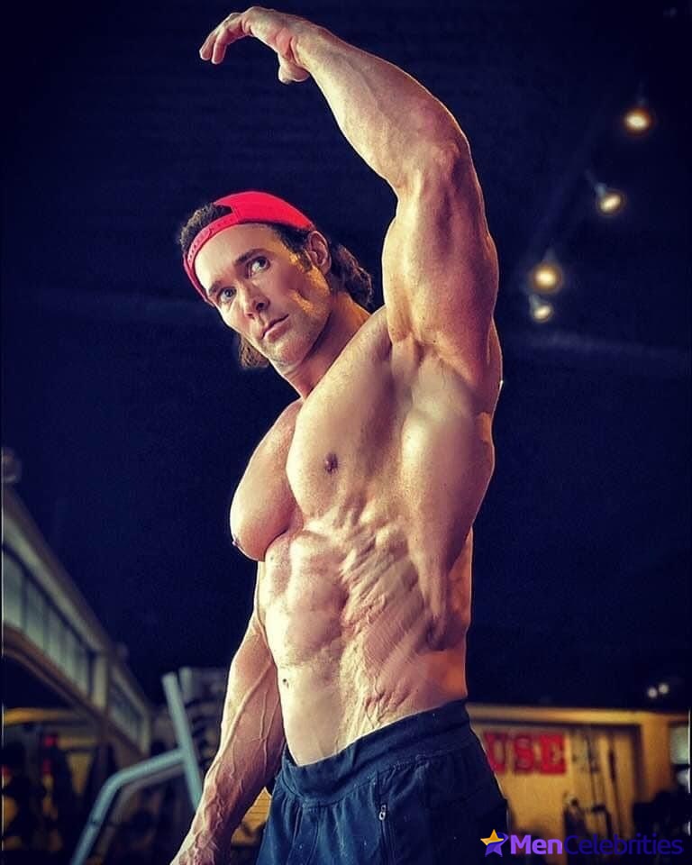 Mike OHearn nude and underwear pics