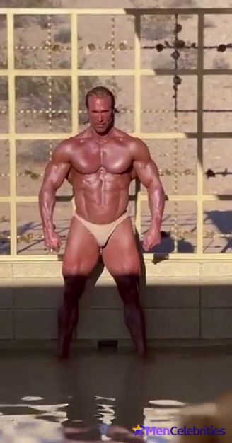Mike OHearn nude and underwear pics