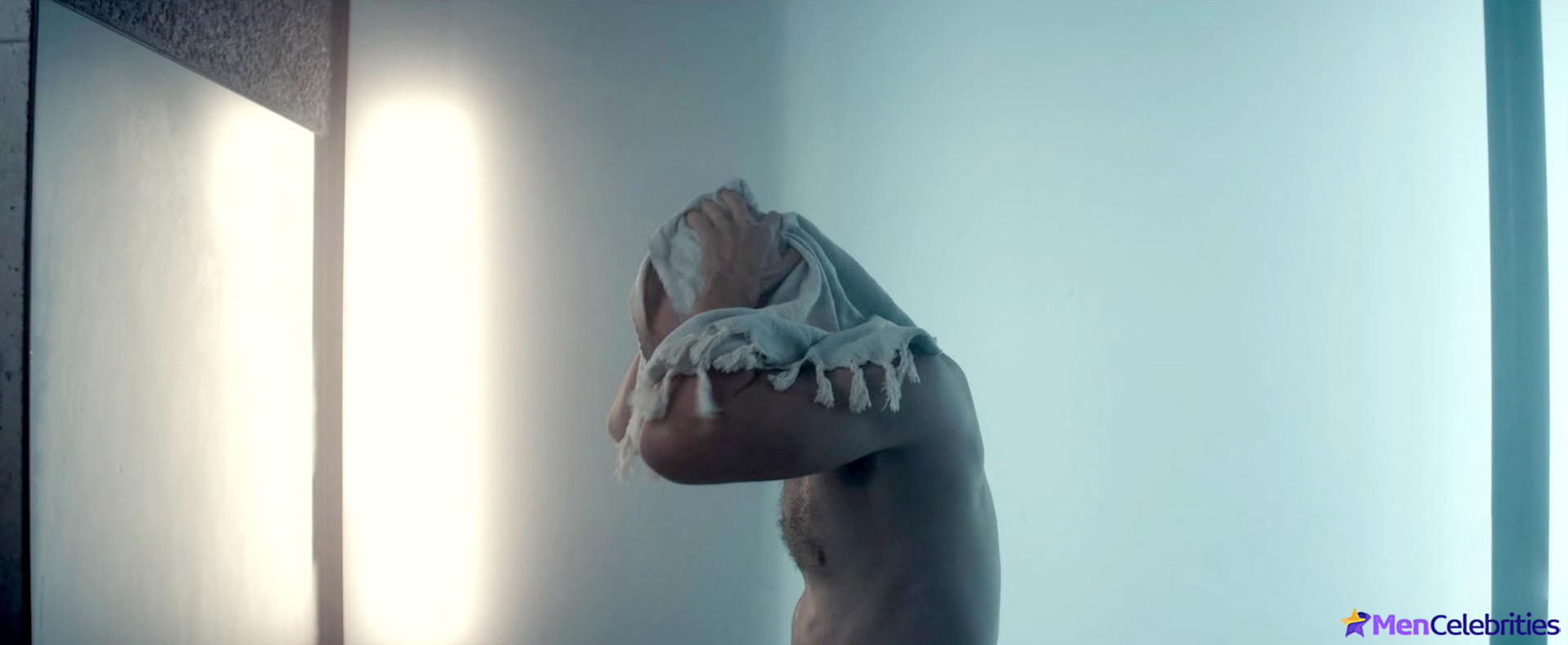 Nikolaj Coster-Waldau shirtless