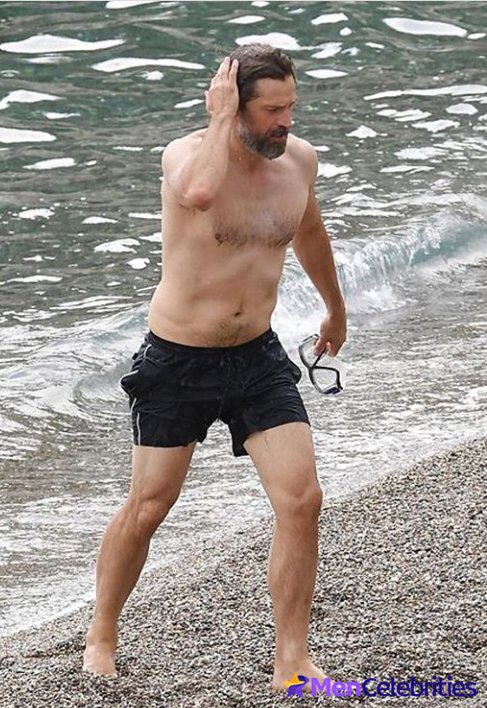 Nikolaj Coster-Waldau shirtless and sexy pics