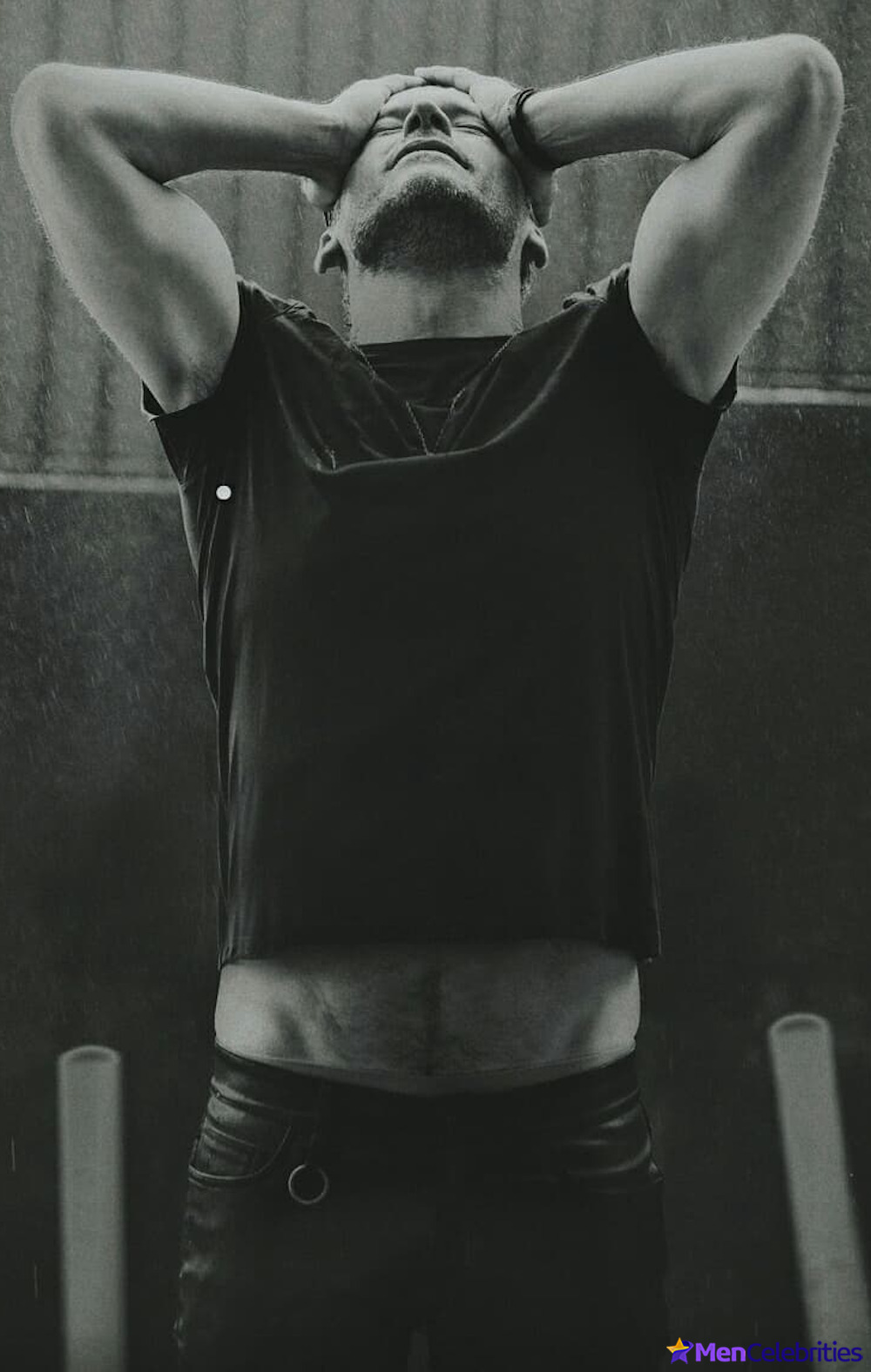 Nikolaj Coster-Waldau shirtless and sexy pics